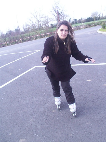 JE POSE